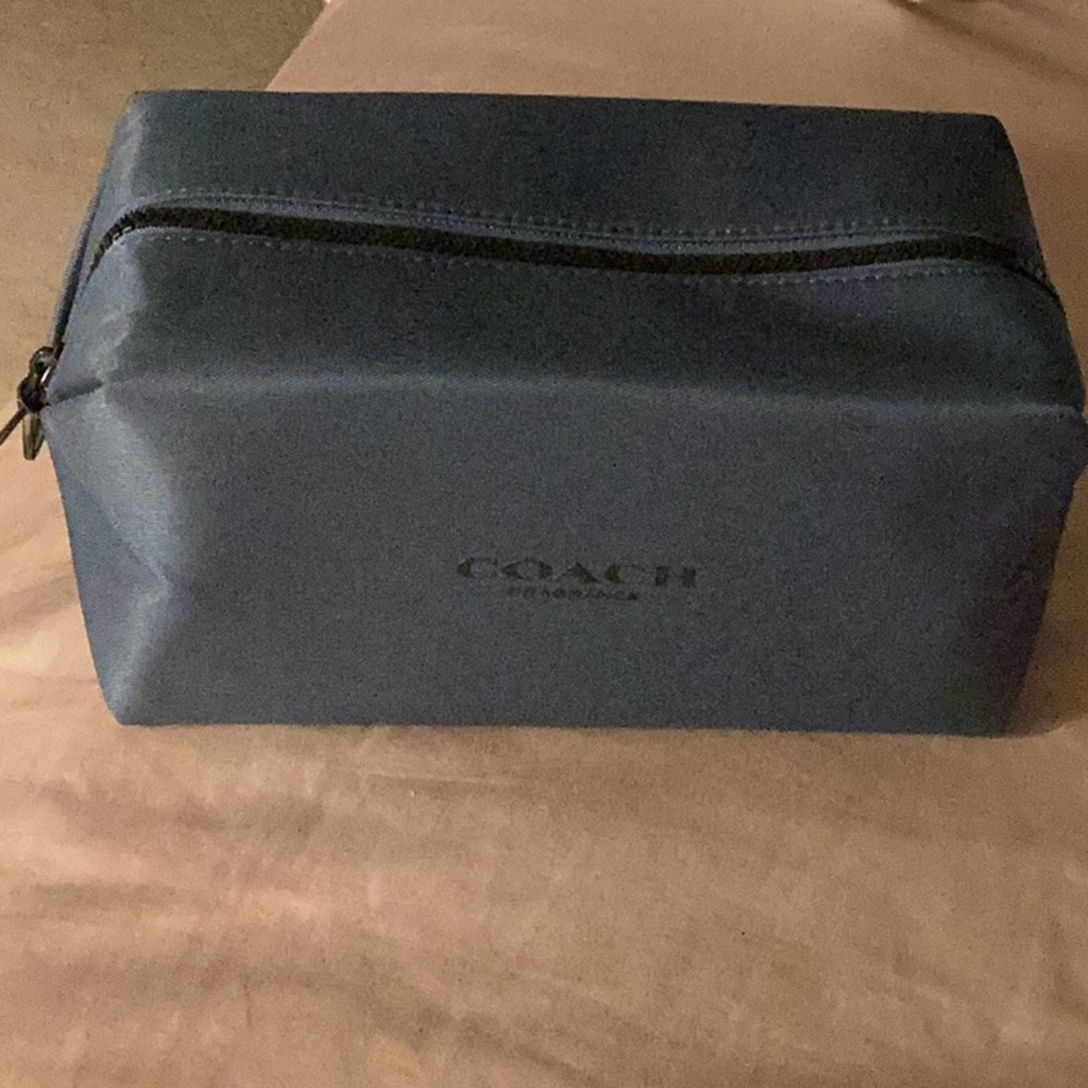 COACH Toiletry Pouch Blueish/gray NEW